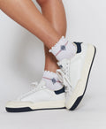 RUFFLE TRIM CREW SOCKS