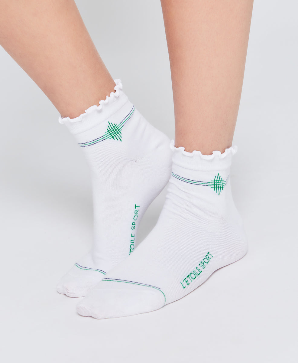 RUFFLE TRIM CREW SOCKS