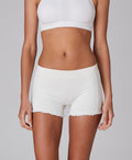 LACE TRIM SHORT